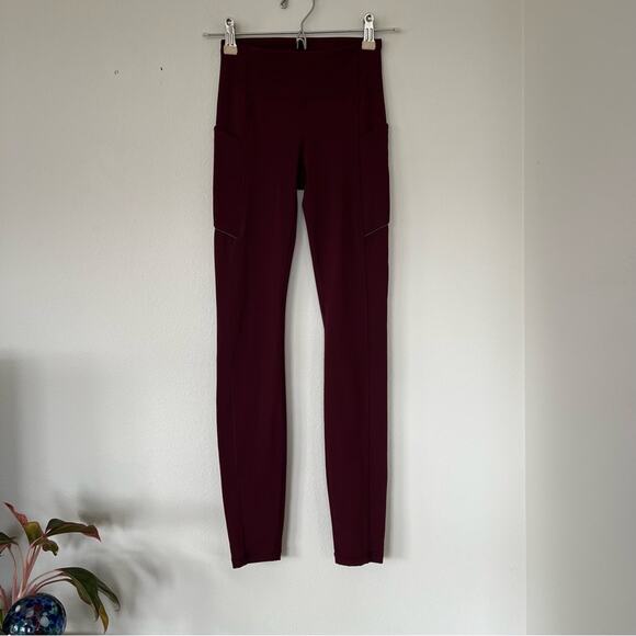Lululemon Speed Up Tights 28" in Garnet Red - Picture 7 of 10